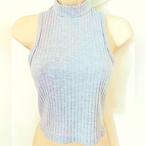 Forever 21 women’s gray colored turtleneck sleeveless crop top…